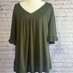 Bloomchic green pullover top ruffle hem sleeves roomy size 12
